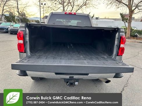 Used 2017 GMC Sierra 2500 SLT w/ Suspension Package, Off-Road image 27