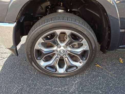 Used 2019 RAM 1500 Limited image 8