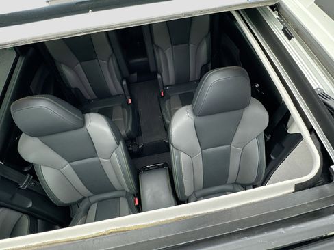 Used 2023 Subaru Ascent Onyx Edition image 14