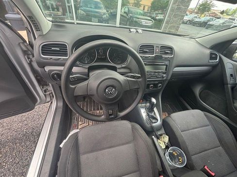 Used 2014 Volkswagen Golf 4-Door FWD image 7