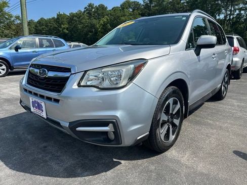 Used 2017 Subaru Forester 2.5i Limited w/ Protection Package #2 AWD/4WD image 3