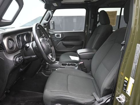 Used 2021 Jeep Wrangler Unlimited Sport AWD/4WD image 18