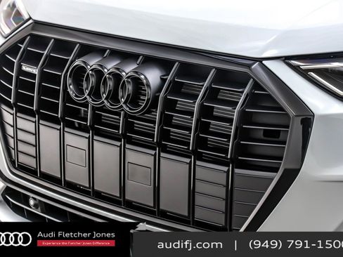 New 2025 Audi Q3 2.0T Premium image 13