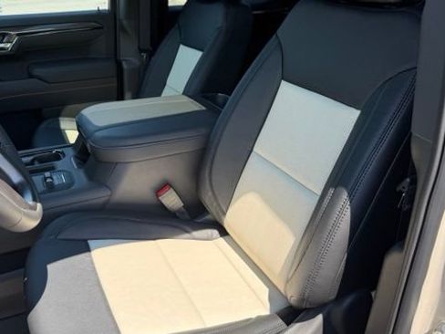 New 2026 GMC Sierra 1500 AT4 w/ Technology Package AWD/4WD image 26
