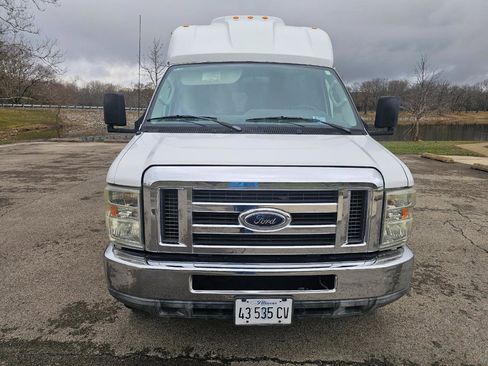 Used 2010 Ford E-350 and Econoline 350 Super Duty image 12