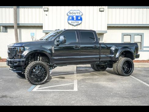 Used 2022 Ford F350 Platinum AWD/4WD image 1