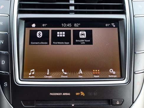 Used 2019 Lincoln Nautilus Select AWD/4WD image 8