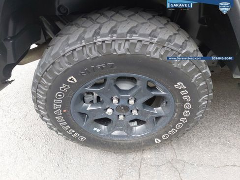 Used 2023 Jeep Wrangler Unlimited w/ Cold Weather Group AWD/4WD image 34