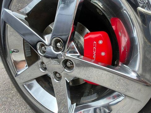 Used 1998 Chevrolet Corvette Convertible w/ Performance Handling Pkg image 44