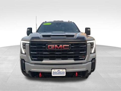 Used 2024 GMC Sierra 3500 AT4 w/ Technology Package image 31