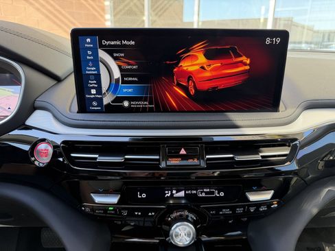 Used 2025 Acura MDX FWD w/ Technology Package image 27
