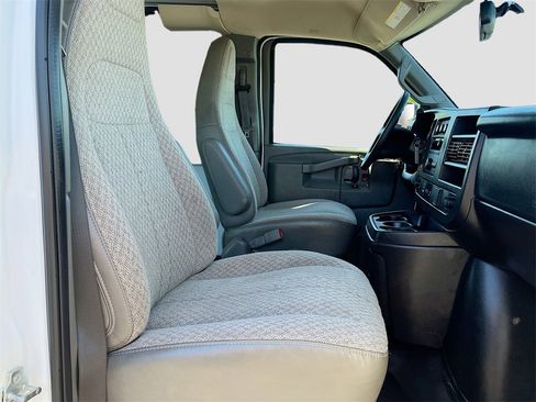 Used 2024 Chevrolet Express 2500 w/ Driver Convenience Package image 24