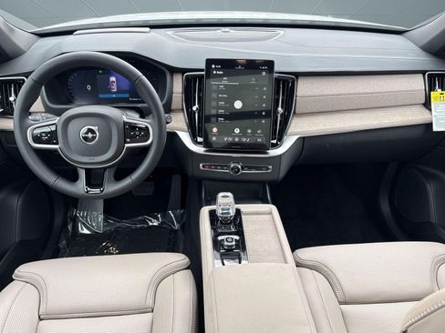 New 2026 Volvo XC90 B6 Ultra w/ Protection Package image 24