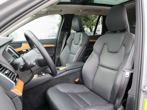 Used 2023 Volvo XC90 B5 Plus w/ Protection Package Premier AWD/4WD image 35