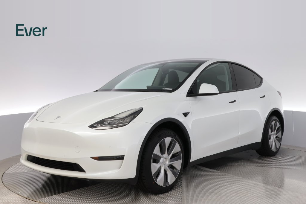 Used 2022 Tesla Model Y Long Range AWD/4WD image 2