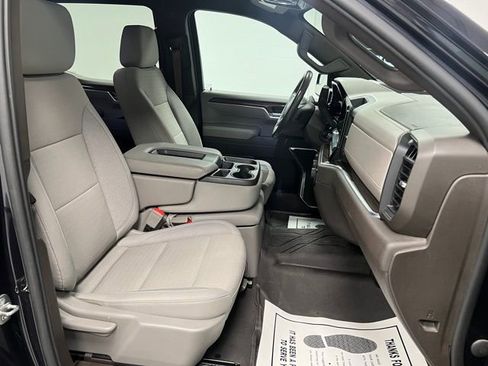 Used 2022 Chevrolet Silverado 1500 LT w/ Convenience Package II image 48