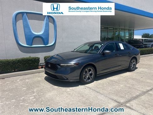 Used 2023 Honda Accord EX image 1