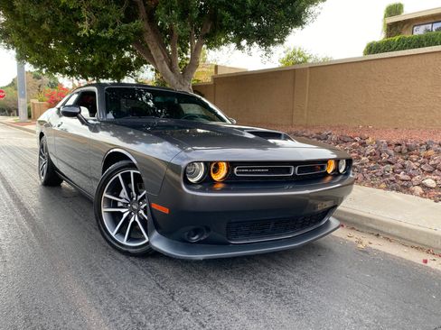 Used 2023 Dodge Challenger R/T image 2