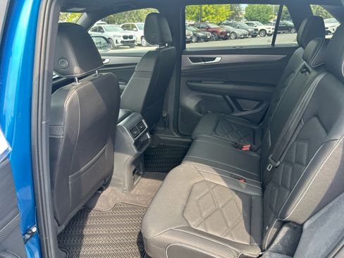 Used 2024 Volkswagen Atlas Cross Sport SE image 16