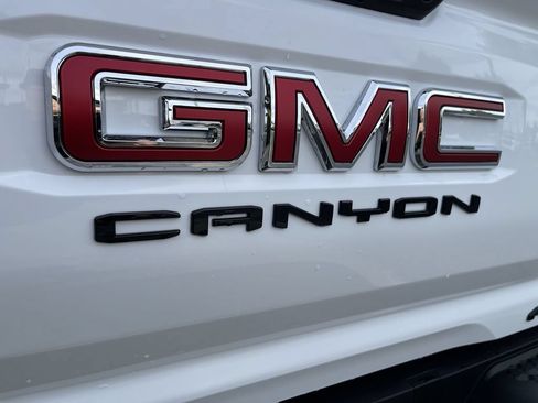 New 2025 GMC Canyon AT4 w/ Nightfall Edition AWD/4WD image 31