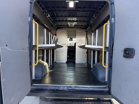 Used 2019 RAM ProMaster 2500 image 14