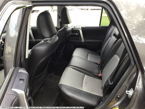 Used 2017 Toyota 4Runner SR5 Premium AWD/4WD image 9
