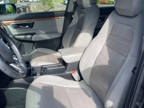 Used 2019 Honda CR-V Touring image 6