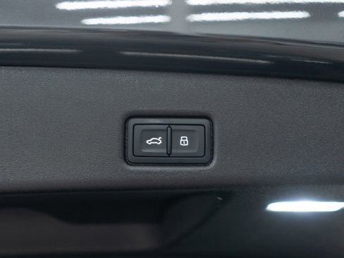 Used 2025 Audi Q5 Premium Plus w/ Premium Plus image 36