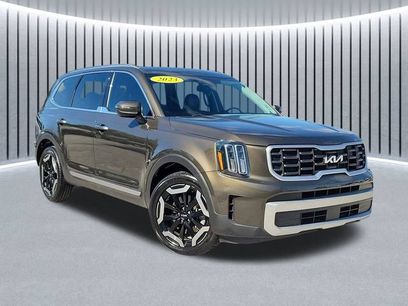 Used 2023 Kia Telluride S