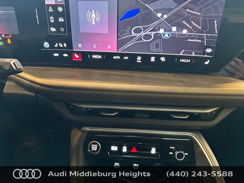 Used 2025 Audi Q5 Premium AWD/4WD image 20