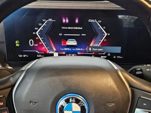 Used 2023 BMW i4 eDrive35 RWD image 10