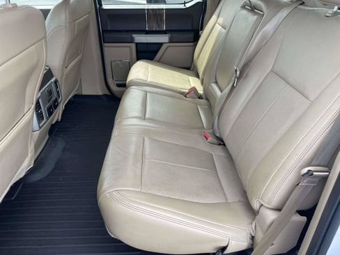 Used 2019 Ford F150 Lariat w/ Equipment Group 502A Luxury RWD image 12