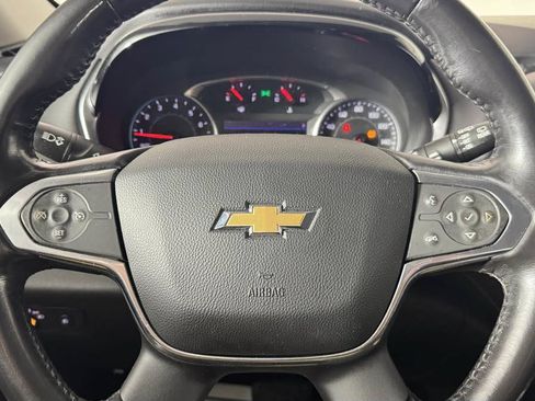 Used 2020 Chevrolet Traverse LT FWD image 15