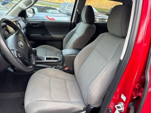 Used 2023 Toyota Tacoma SR image 15