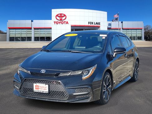 Used 2020 Toyota Corolla SE image 2