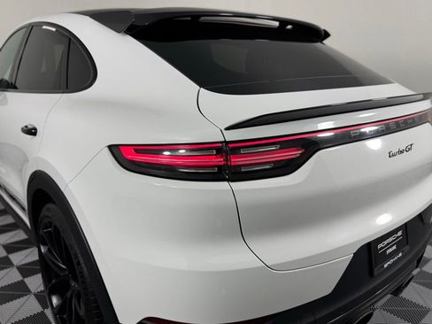 Certified 2022 Porsche Cayenne Turbo GT AWD/4WD image 12