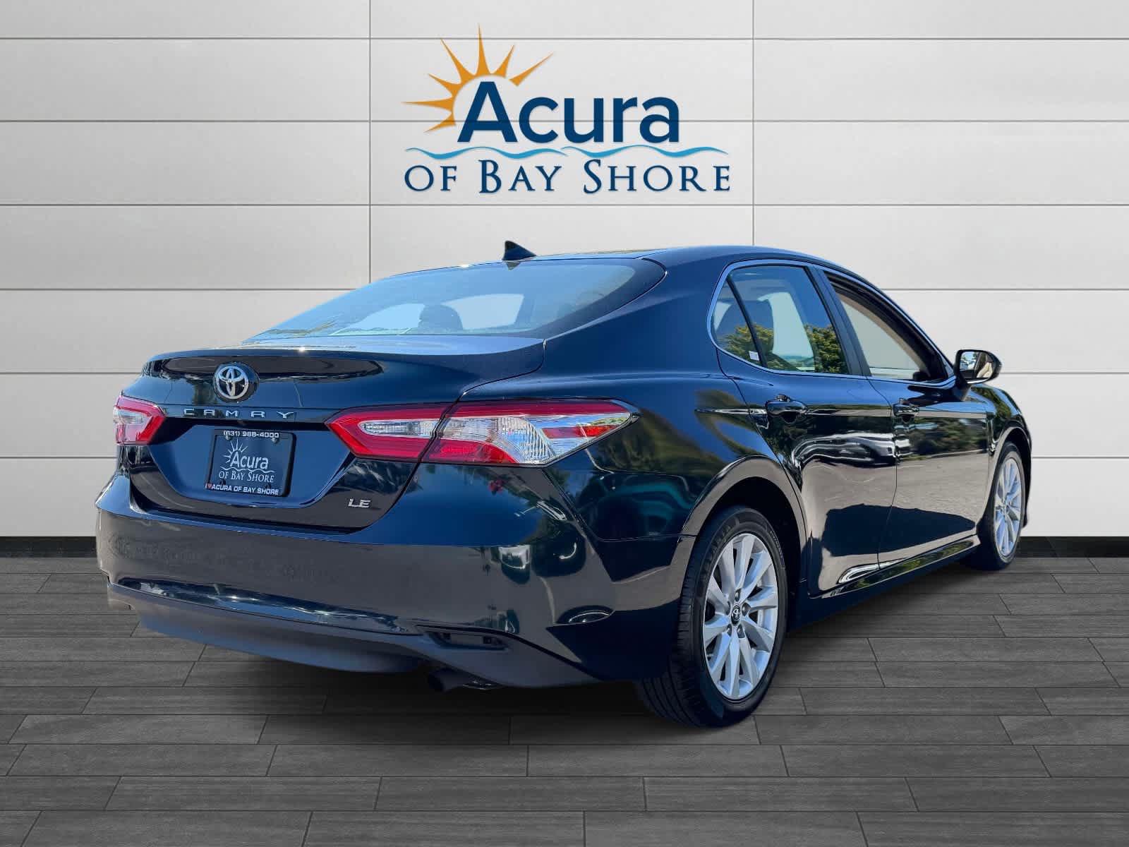 Used 2019 Toyota Camry LE FWD image 6