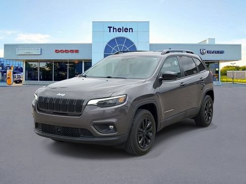 Used 2022 Jeep Cherokee Latitude Lux AWD/4WD image 2