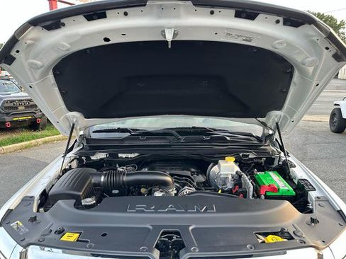 Used 2019 RAM 1500 Laramie AWD/4WD image 24