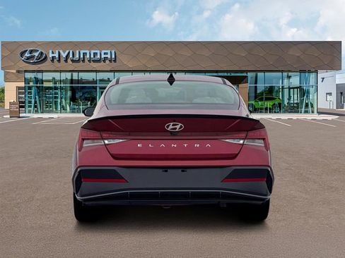 New 2026 Hyundai Elantra SEL Sport image 6