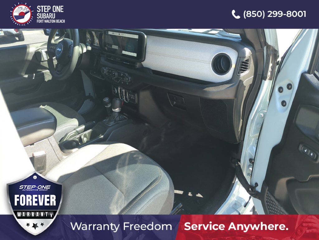 Used 2024 Jeep Wrangler Unlimited w/ Convenience Group AWD/4WD image 34