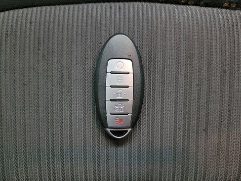 Used 2022 Nissan Sentra SV FWD image 32