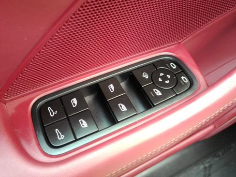 Used 2022 Porsche Panamera Platinum Edition RWD image 39