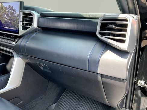 Used 2025 Toyota Tundra Platinum AWD/4WD image 18