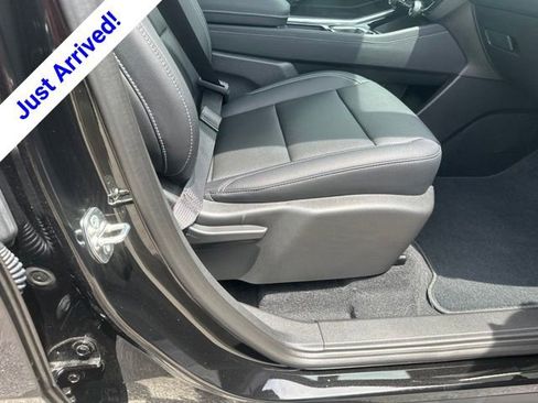 New 2026 Chevrolet Traverse LT w/ Sun and Wheel Package FWD image 34