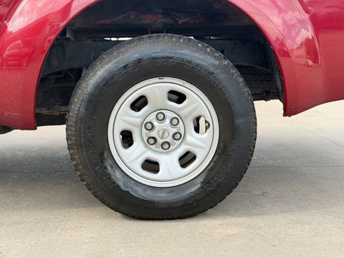 Used 2006 Nissan Frontier XE w/ (G01) XE Preferred Pkg RWD image 35