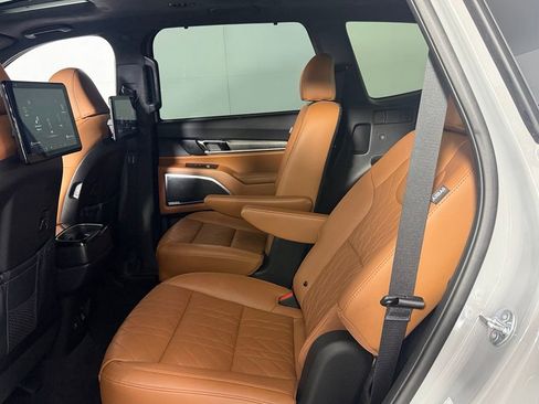 Used 2025 Kia Telluride SX Prestige X-Pro AWD/4WD image 23