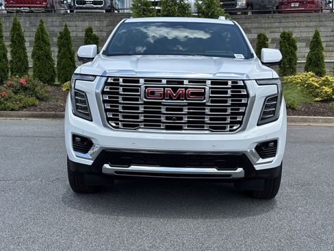 New 2026 GMC Yukon XL Denali AWD/4WD image 3