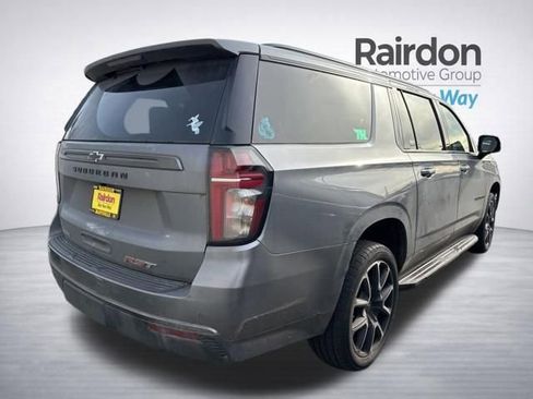 Used 2022 Chevrolet Suburban RST w/ Luxury Package image 15
