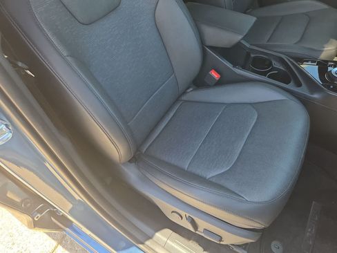 Used 2025 Kia Niro Wave FWD image 23